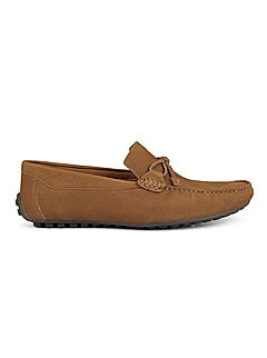 Tan Suede Moccasins With Bow