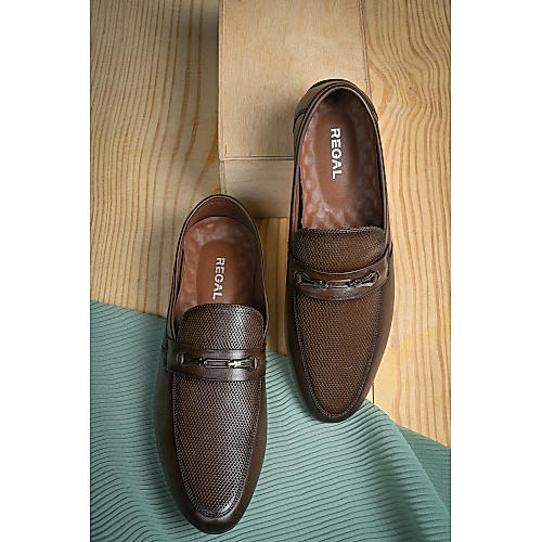 Regal Mens Brown textured leather Loafers