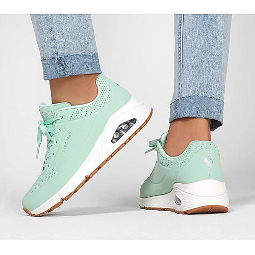 SKECHERS MINT WOMENS UNO - STAND ON AIR SNEAKERS