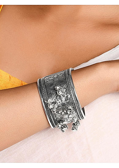 Fida Ethnic Oxidised Silver Flower Embossed Tribal Bracelet for Women