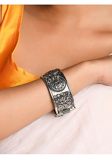 Fida Ethnic Traditional Oxidised Silver Floral Embossed Kada Bracelet For Women