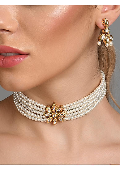 White Beads Kundan Gold Plated Floral Choker Set