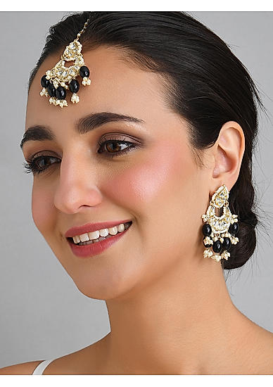 Black Pearls Kundan Beads Gold Plated Crescent Maangtikka & Earring Set
