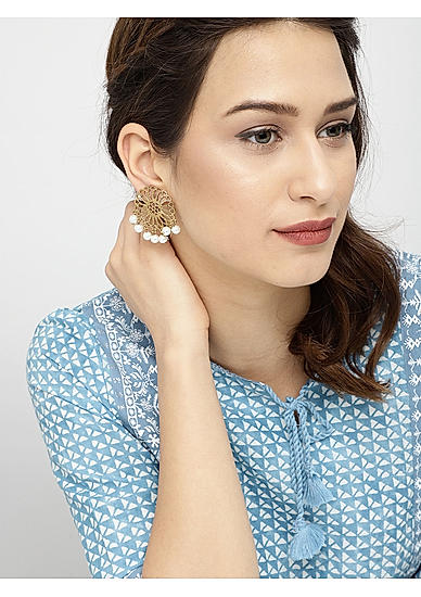 White Pearls Gold Plated Floral Stud Earring