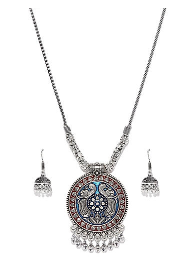 Set Of Red Silver-Toned Oxidised Taani Jewellery Set