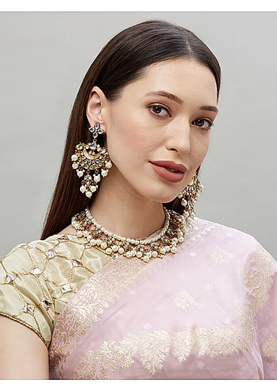 White Pearls Kundan Gold Plated Floral Crescent Jewelelry Set