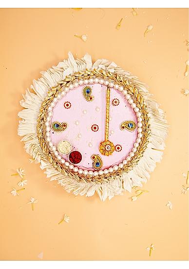 Fida Designer Handmade Pink Aritificial stone and pearl studded Rakhi thali |Pooja thali with roli chaval Vati|Rakhi Plate for Siblings Special day|Rakhi Thali Set|Decorated Pooja plate and roli chawal|With Kum Kum Tikka Stick