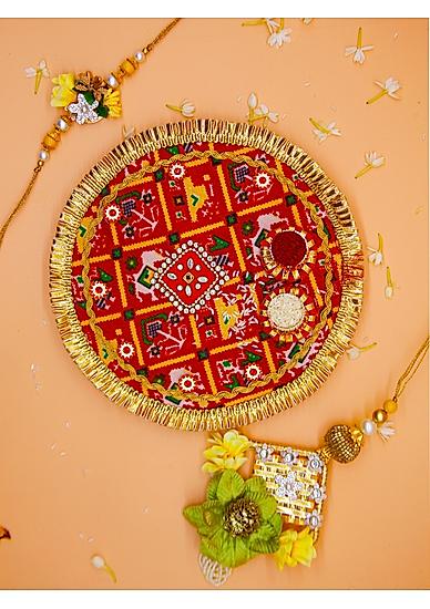 Fida Designer Handmade Red printed Cloth Rakhi thali with Bhaiya Bhabhi Lumba Rakhi Set |Pooja thali roli chaval Vati|Rakhi Plate for Siblings Special day|Rakhi Thali Set|Decorated Pooja plate with Rakhi Set and roli chawal|With Kum Kum Tikka Stick