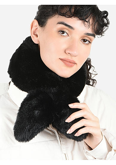 Toniq Beautiful Black  Special Winter  Seasonal Wear Fur Stole For Women 