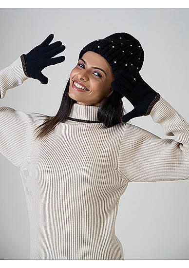 Black Touchscreen Enabled Winter Gloves