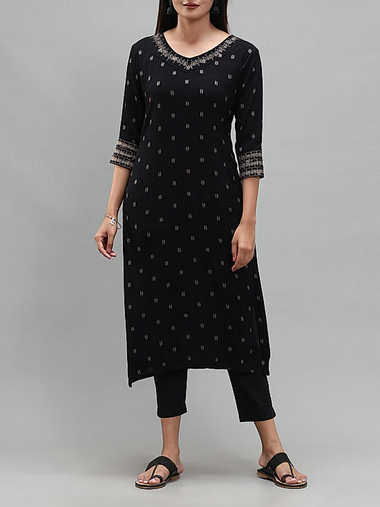 Black wrinkle viscose kurti with embroidery