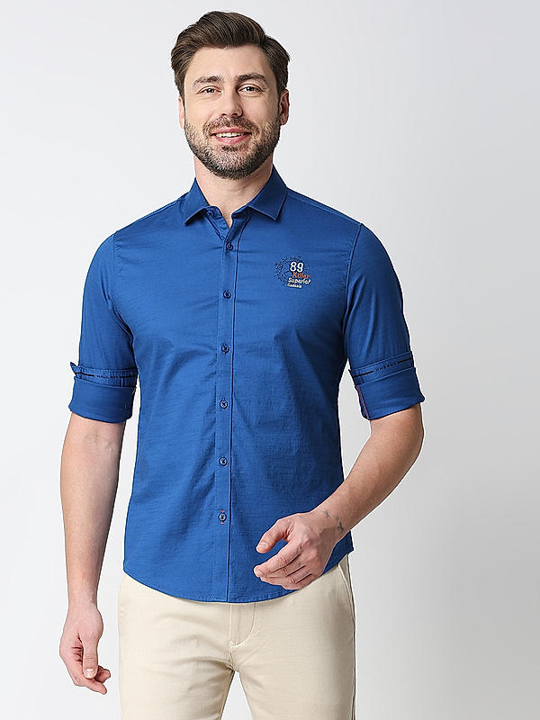 Killer Men's Royal Blue Slender Fit Solid Shirts