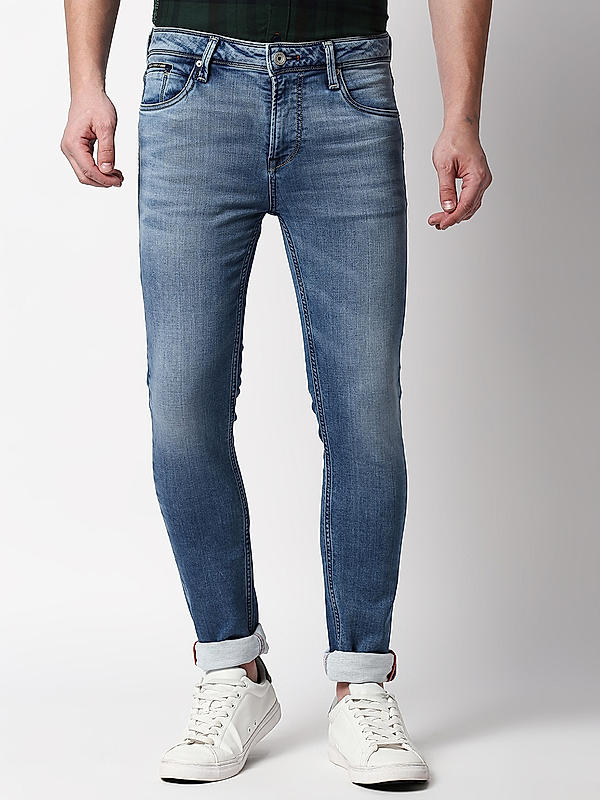 Killer Men's Light Indigo Slim Fit Solid Jeans