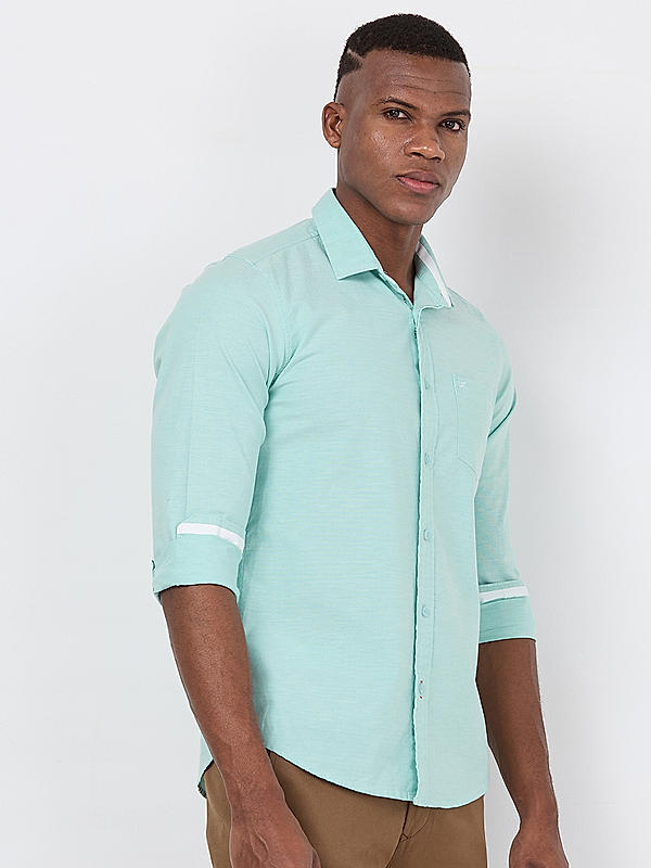 Killer Men Light Green Slim Fit Solid Shirts