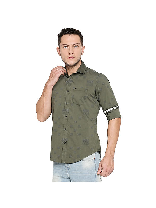 KILLER Men Olive Slim Fit Printed Shirts