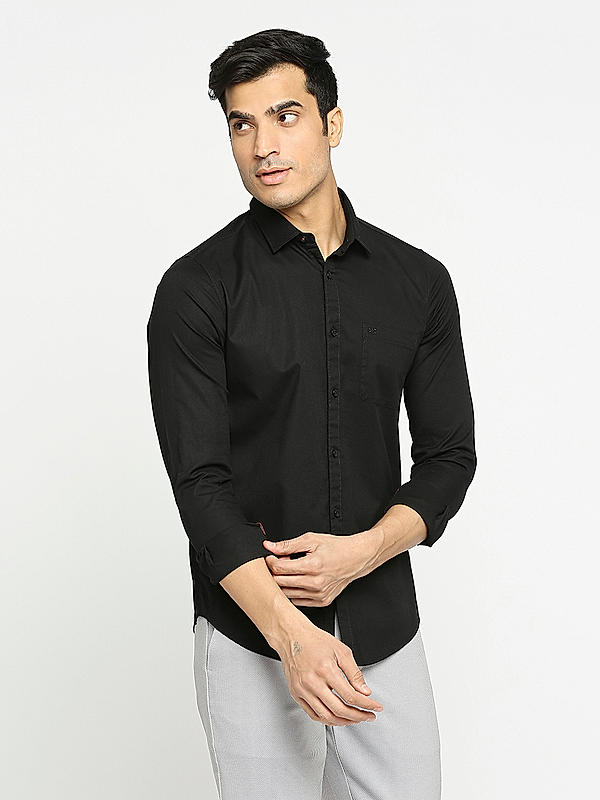 KILLER Men Black Slim Fit Solid Shirts