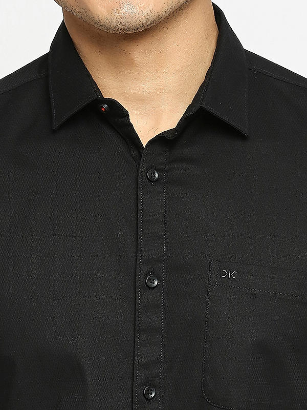 KILLER Men Black Slim Fit Solid Shirts