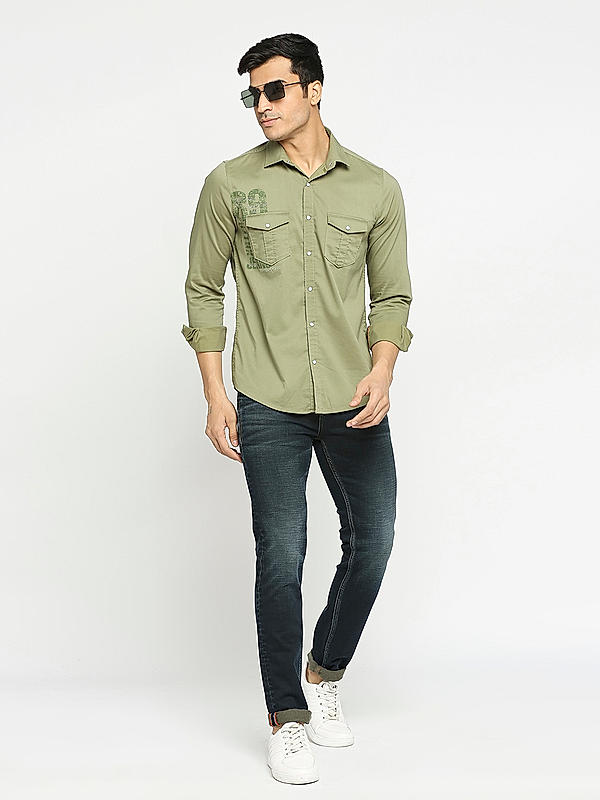 KILLER Men Olive Slim Fit Solid Shirts