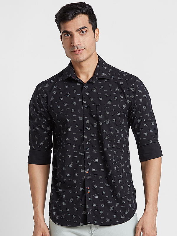 KILLER Men Black Slim Fit Printed Shirts