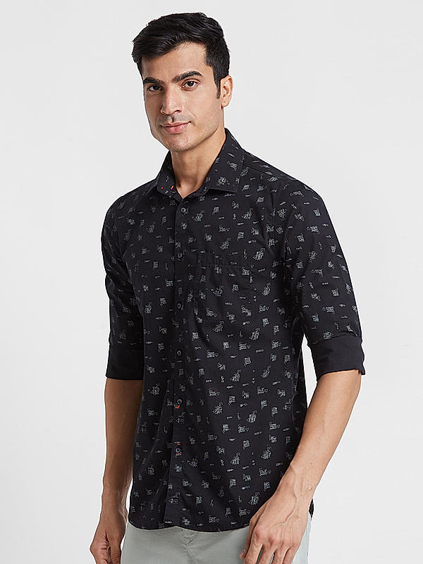 KILLER Men Black Slim Fit Printed Shirts