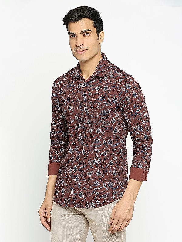 KILLER Men Brown Slim Fit Printed Shirts