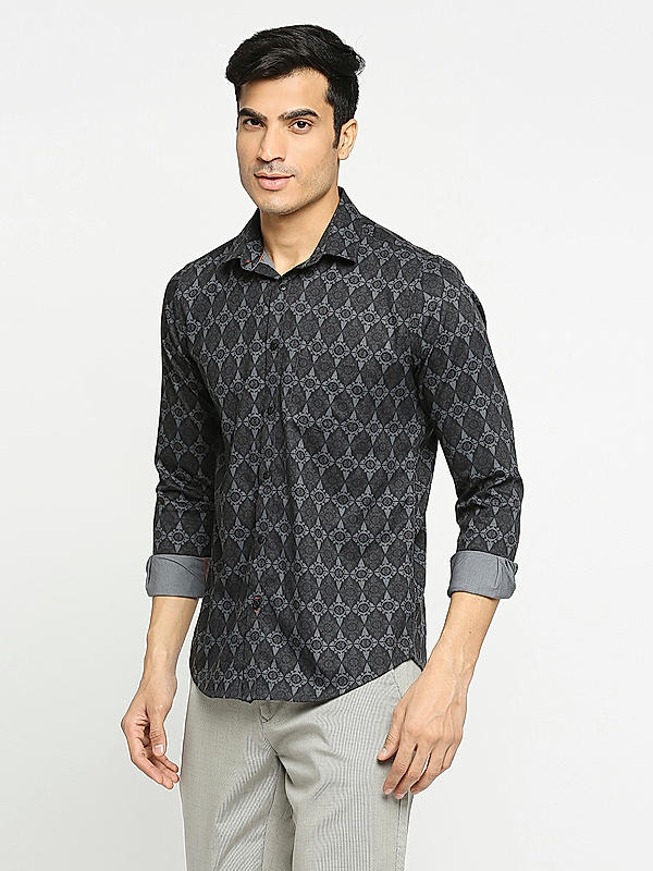 KILLER Men Black Slim Fit Printed Shirts