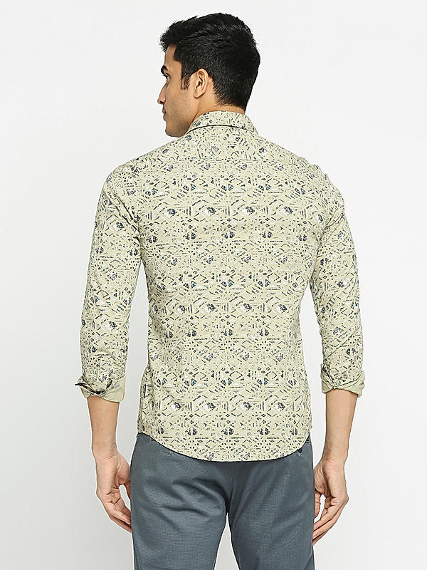 KILLER Men Khaki Slim Fit Printed Shirts