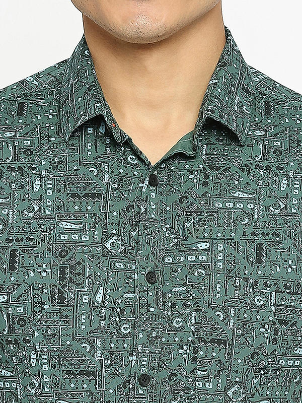 KILLER Men Green Slim Fit Printed Shirts