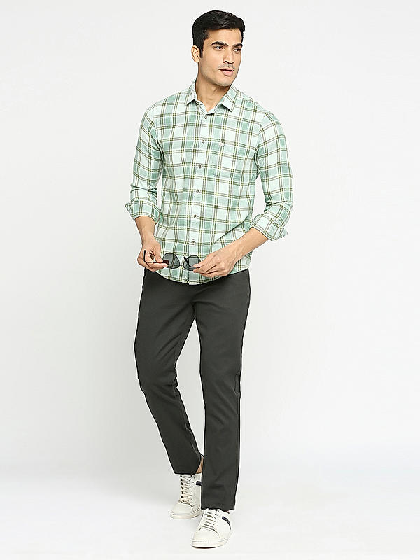 KILLER Men Light Green Slim Fit Checks Shirts