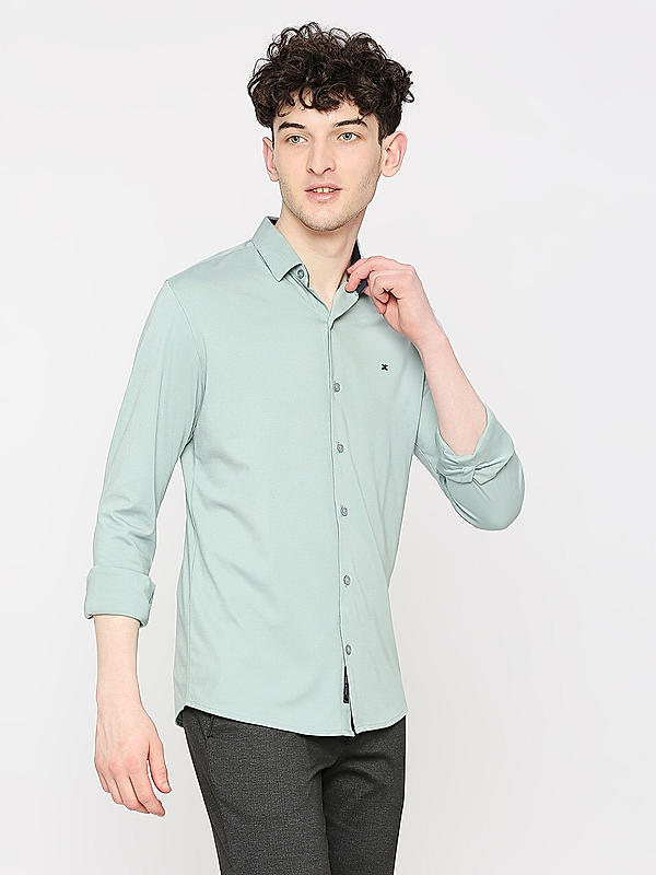 KILLER Men Light Green Slim Fit Solid Shirts