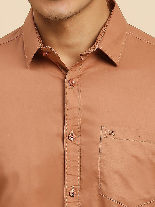 KILLER Men Brown Slim Fit Solid Shirts