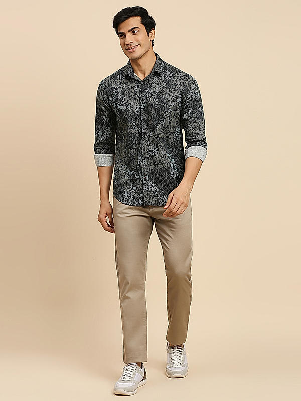 KILLER Men Black Slim Fit Printed Shirts