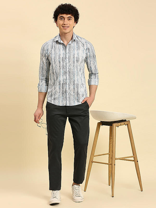 KILLER Men Light Blue Slim Fit Printed Shirts