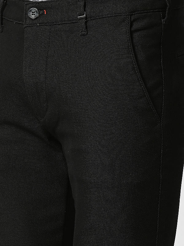 Killer Men Black Solid Slim Fit Trousers