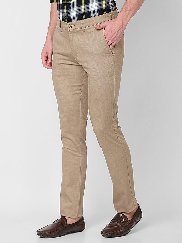 Men Slim Fit Khaki Solid Trousers