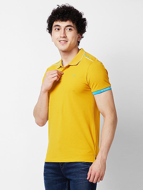 Men Slim Fit Yellow Solid T-SHIRTS