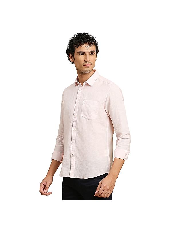 Killer Light Pink Solid Spread Collar Casual Shirts
