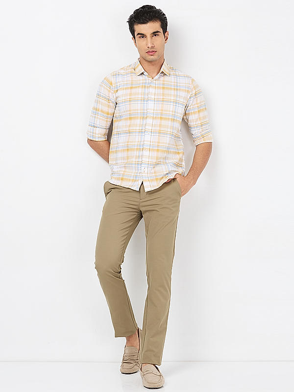 Killer Men Yellow Regular Slim Fit Shirts