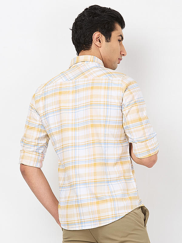 Killer Men Yellow Regular Slim Fit Shirts