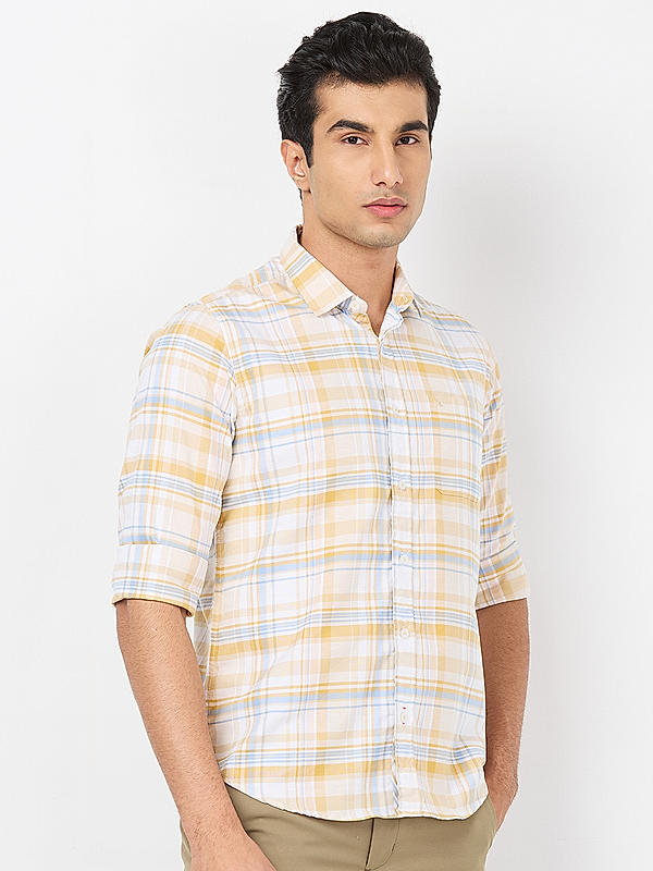 Killer Men Yellow Regular Slim Fit Shirts