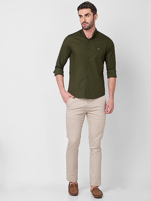 Men Dark Green Slim Fit Solid Shirts