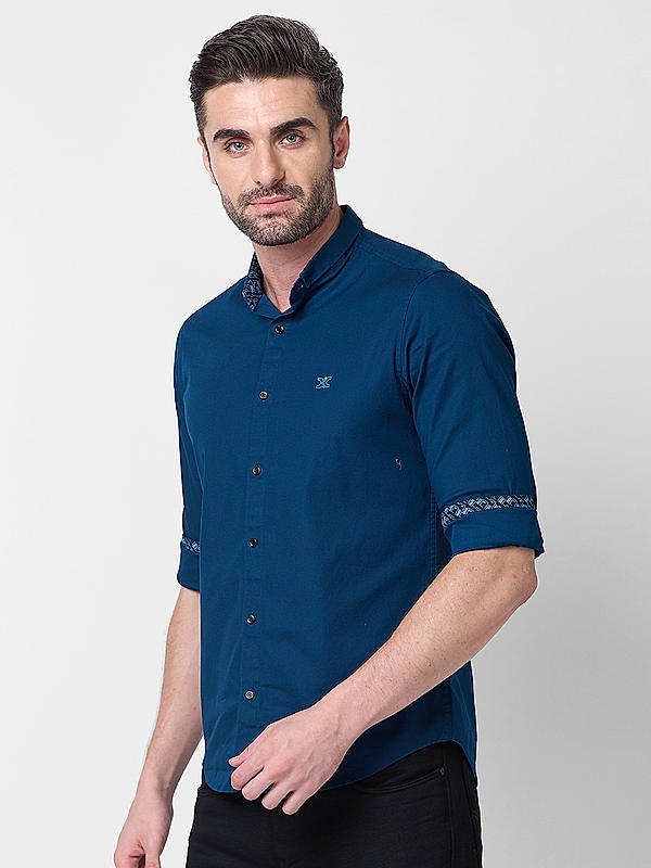 Men Dark Blue Slim Fit Solid Shirts