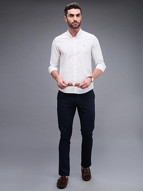 Men White Slim Fit Solid Shirts