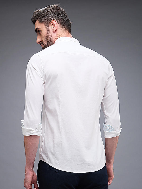 Men White Slim Fit Solid Shirts