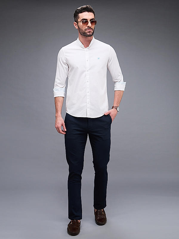 Men White Slim Fit Solid Shirts