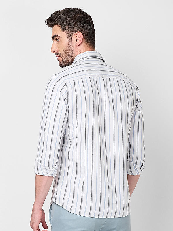 Men White Slim Fit Stripe Shirts