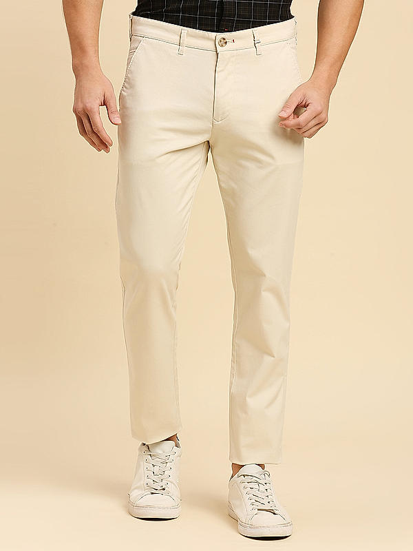 Killer Men Cream Slim Fit Solid Casual Trousers