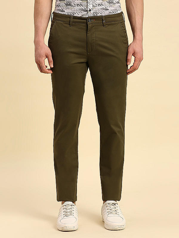 Killer Men Dark Green Slim Fit Solid Casual Trousers