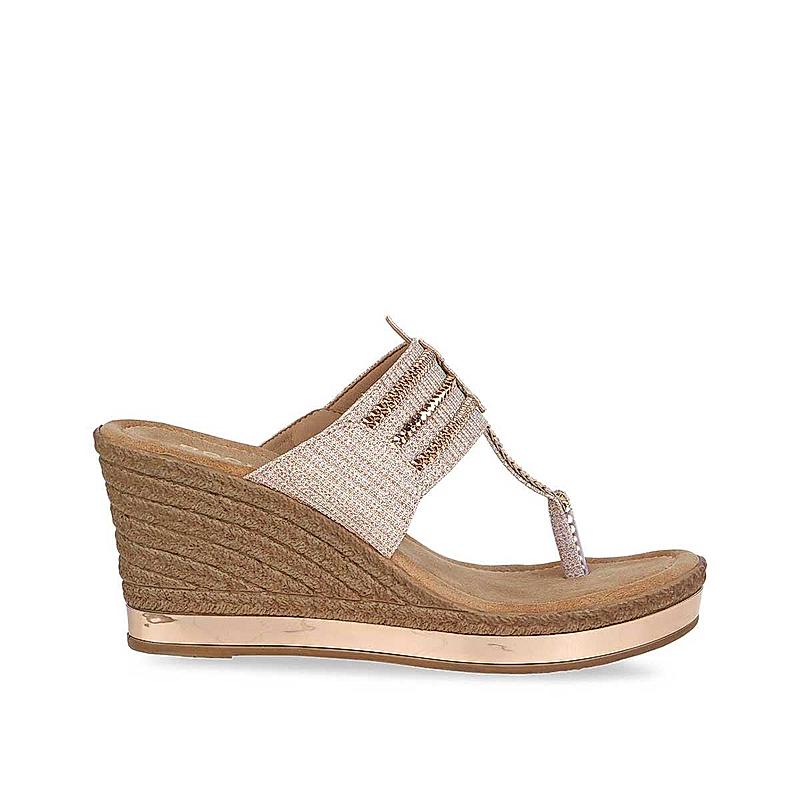 Rocia Rose Gold Kolhapuri Wedges