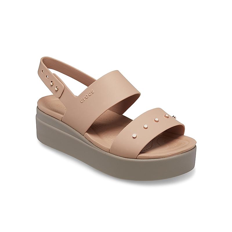 CROCS BEIGE WOMEN BROOKLYN STUDDED LOW SANDALS